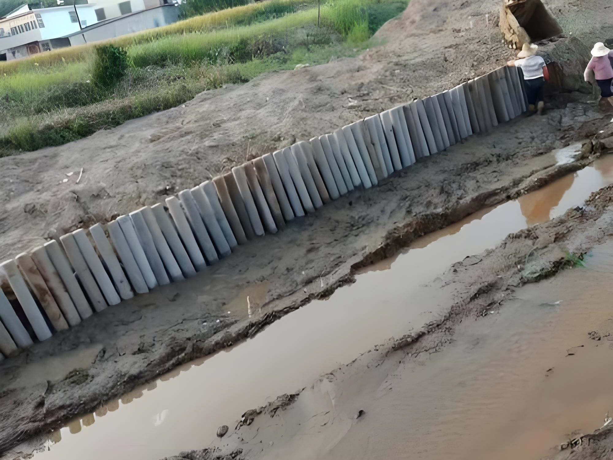 水泥仿木樁施工隊泓樺錦嘉 - 水泥仿木樁為什么有空心也有實心的？