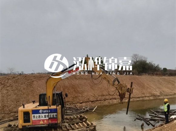 松木樁施工隊泓樺錦嘉 - 松木樁軟弱地基處理？